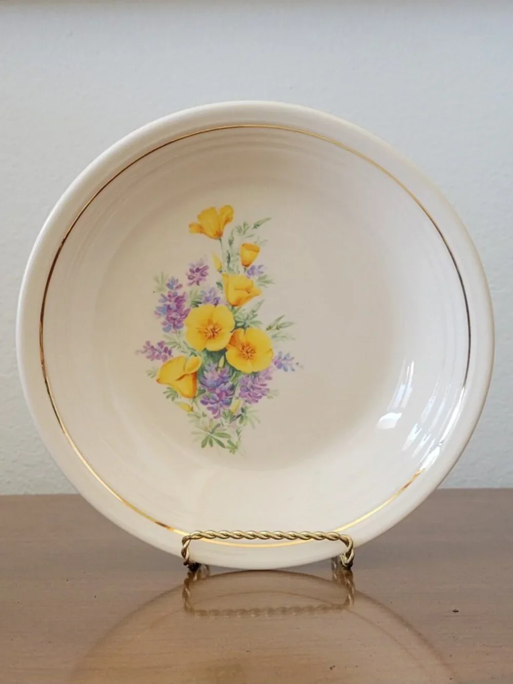Universal Potteries UPICO Ivory Buttercup & Lavender Floral 7.5” Shallow Dish